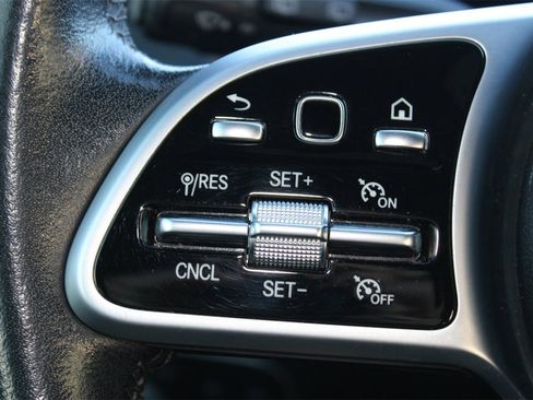 Used 2020 Mercedes-Benz GLB 250 image 22