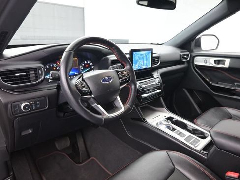 Used 2022 Ford Explorer ST-Line RWD image 22
