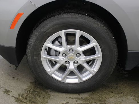 Used 2024 Chevrolet Equinox LT AWD/4WD image 27