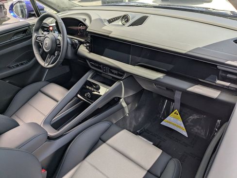 New 2025 Porsche Macan Turbo Electric image 28