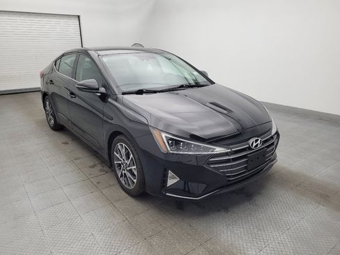 Used 2019 Hyundai Elantra Limited w/ Winter Weather Package image 13