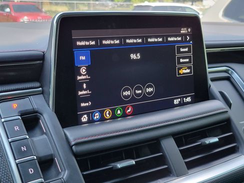 Used 2021 Chevrolet Suburban RST w/ Luxury Package AWD/4WD image 20