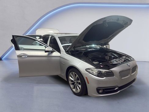 Used 2014 BMW 528i xDrive Sedan image 8