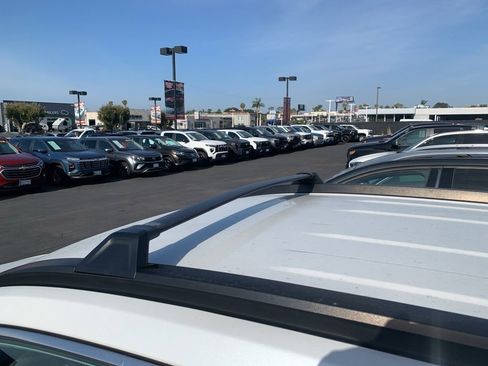 Used 2022 Toyota Corolla Cross XLE FWD image 10