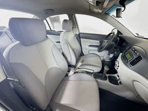Used 2009 Hyundai Accent GLS w/ Premium Pkg 6 FWD image 32