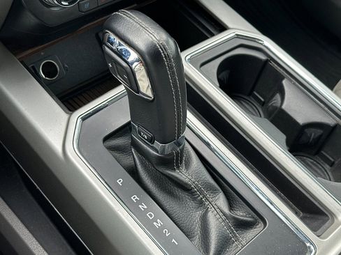 Used 2015 Ford F150 Lariat w/ Equipment Group 502A Luxury image 21