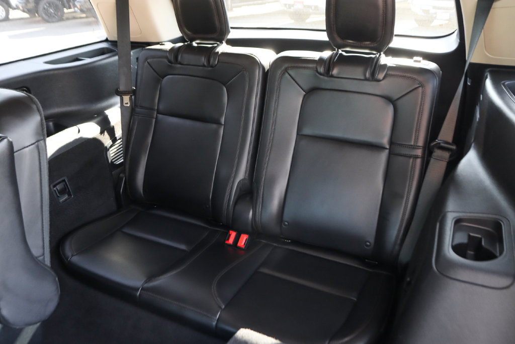 Used 2021 Lincoln Aviator Reserve w/ Equipment Group 201A RWD image 40
