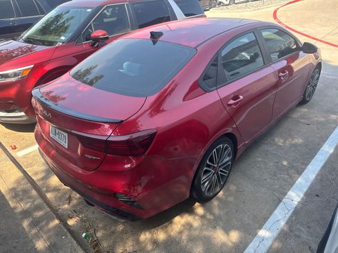 Used 2023 Kia Forte GT FWD image 4
