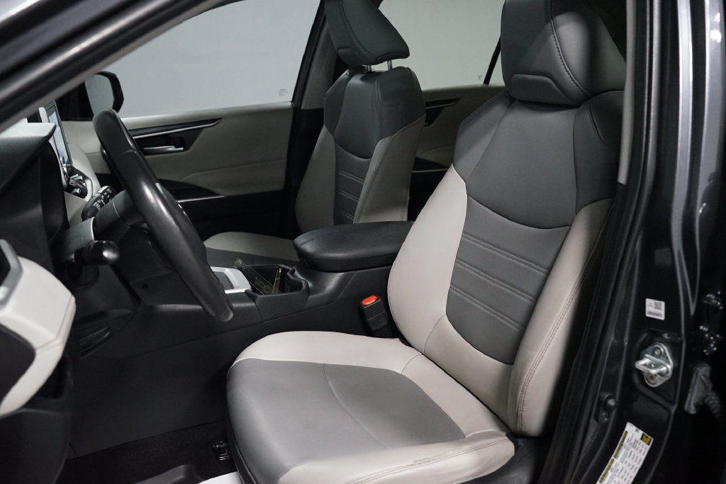 Certified 2024 Toyota RAV4 XLE Premium FWD image 27