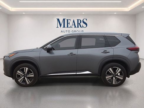 Used 2023 Nissan Rogue SL w/ SL Premium Package FWD image 2