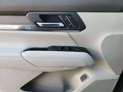 New 2026 GMC Terrain Denali w/ LPO, Floor Liner Package image 15