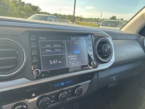 Used 2023 Toyota Tacoma SR5 w/ Technology Package image 8