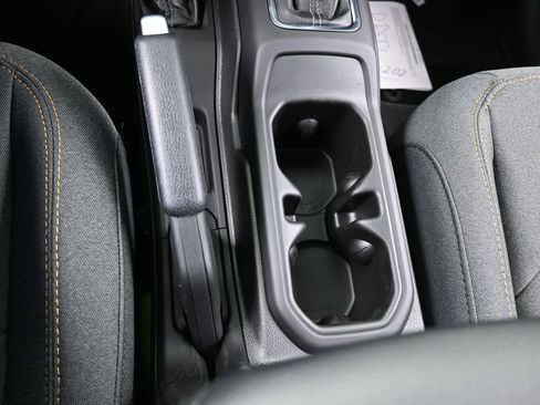 Used 2025 Jeep Wrangler Sport image 21