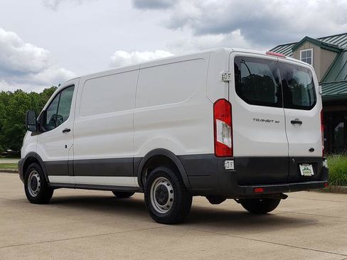 Used 2017 Ford Transit 150 130 Low Roof RWD image 3