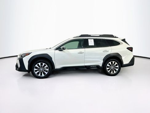 Used 2024 Subaru Outback Touring AWD/4WD image 4