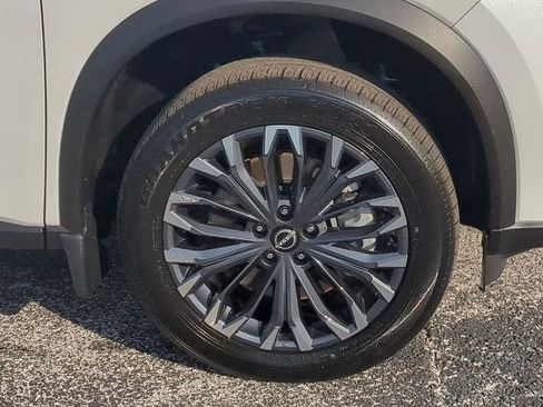 Certified 2025 Nissan Rogue SL w/ Tech Package image 11