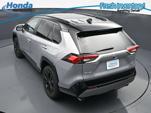 Used 2022 Toyota RAV4 XSE AWD/4WD image 22