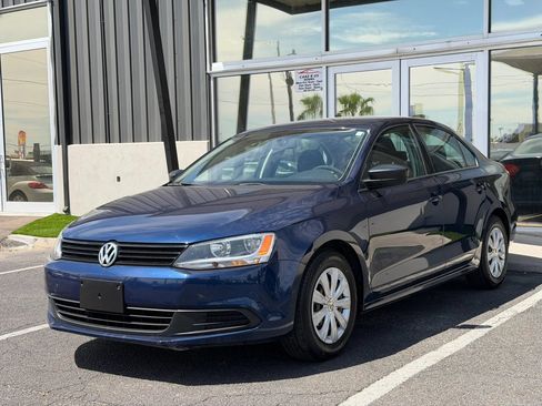 Used 2014 Volkswagen Jetta S FWD image 2