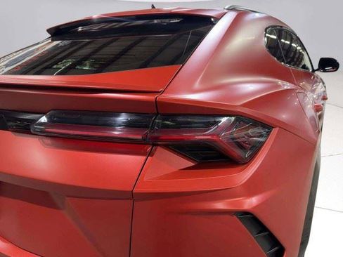 Used 2019 Lamborghini Urus AWD/4WD image 13
