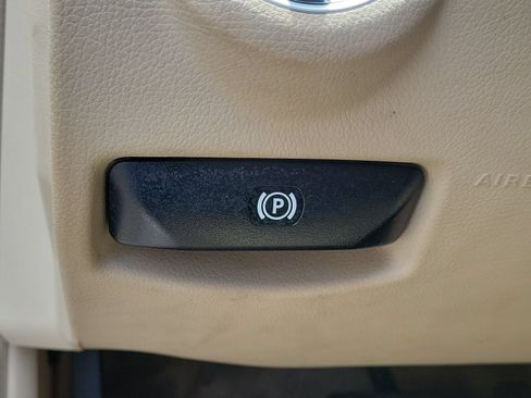 Used 2014 Mercedes-Benz E 350 Cabriolet image 15