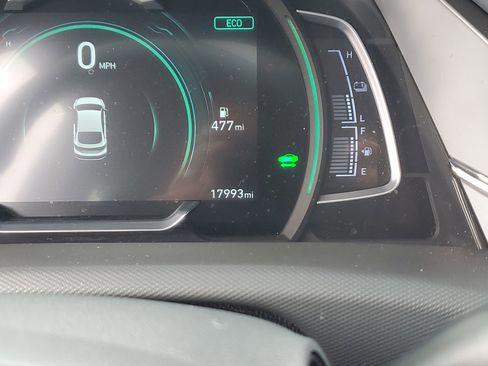 Used 2020 Hyundai Ioniq Limited image 25