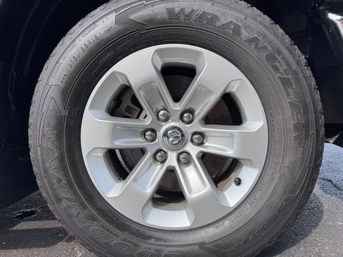 Used 2022 RAM 1500 Laramie AWD/4WD image 36