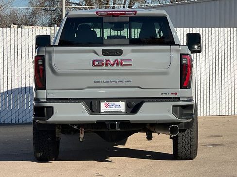 Certified 2025 GMC Sierra 2500 AT4 w/ AT4 Premium Plus Package image 7