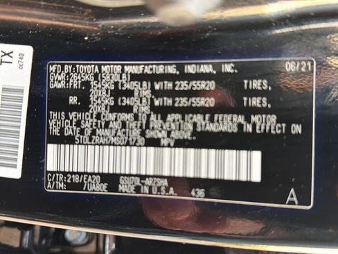 Used 2021 Toyota Highlander XSE FWD image 43