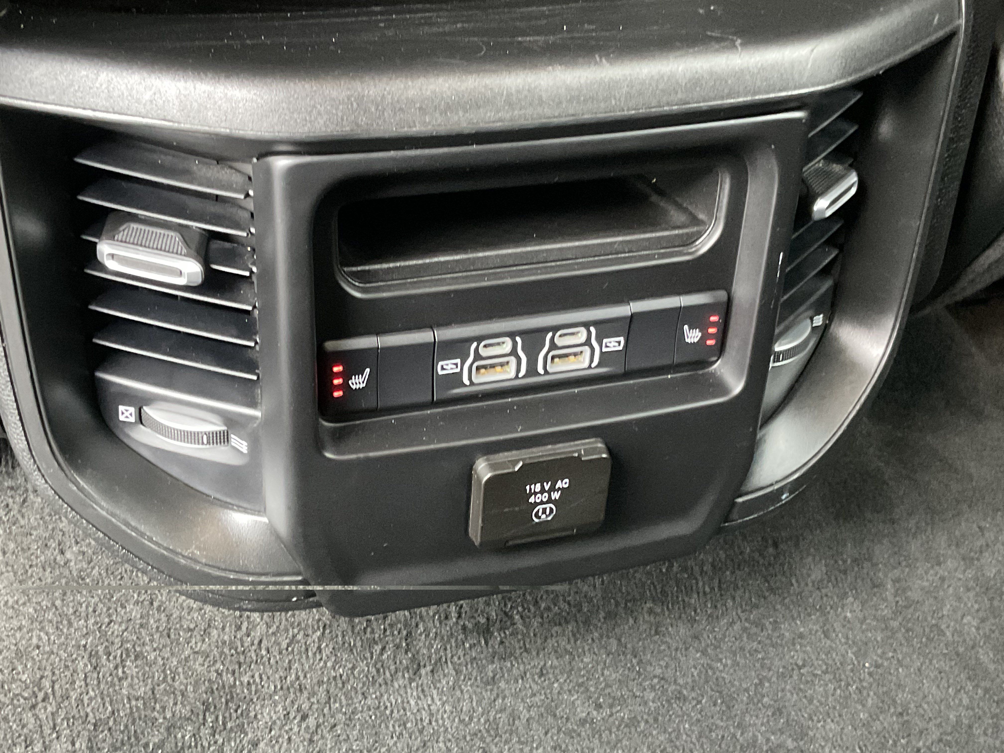 Used 2023 RAM 1500 Laramie AWD/4WD image 36