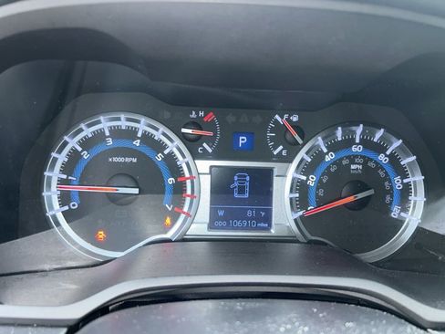 Used 2016 Toyota 4Runner SR5 w/ Convenience Package AWD/4WD image 11