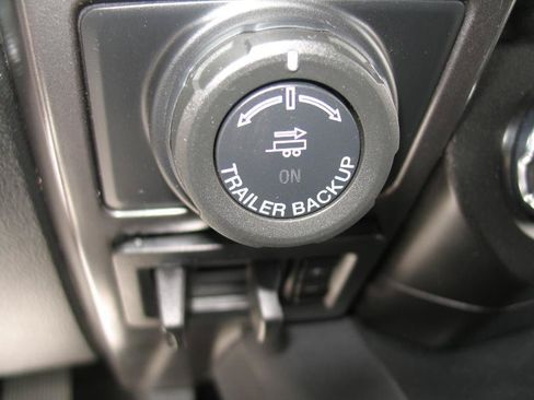 Used 2020 Ford F150 XLT w/ Equipment Group 302A Luxury AWD/4WD image 44