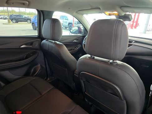 Used 2022 Buick Encore GX Select w/ Sport Touring Package FWD image 17