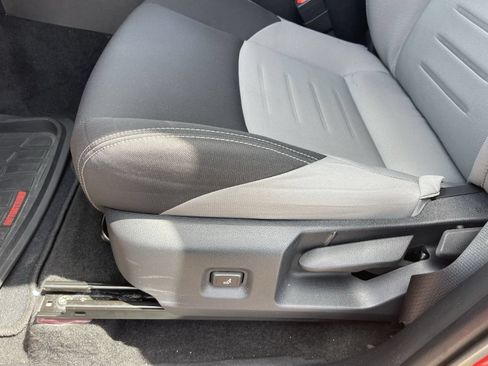 Used 2025 Toyota Tacoma TRD Sport AWD/4WD image 20