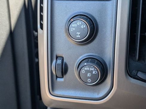 Used 2016 GMC Sierra 1500 Denali w/ Enhanced Driver Alert Package AWD/4WD image 24