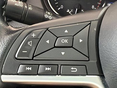 Used 2021 Nissan Rogue Sport SL w/ Premium Package FWD image 22