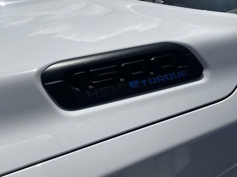 Used 2023 RAM 1500 Big Horn AWD/4WD image 10
