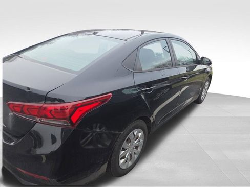 Used 2020 Hyundai Accent SE image 3