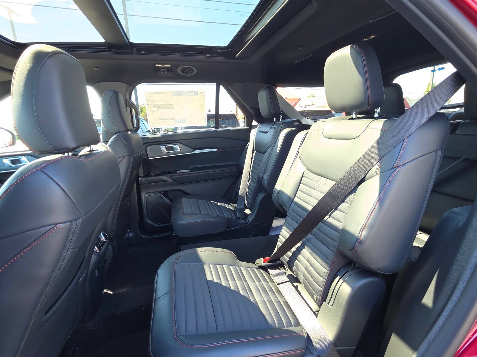 New 2027 Ford Explorer ST-Line AWD/4WD image 18