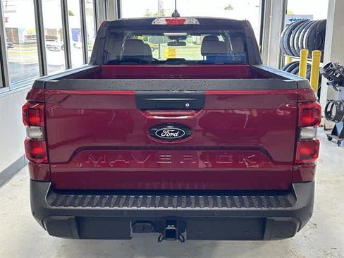 New 2025 Ford Maverick XLT w/ XLT Luxury Package image 5