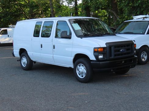 Used 2013 Ford E-250 and Econoline 250 RWD image 8