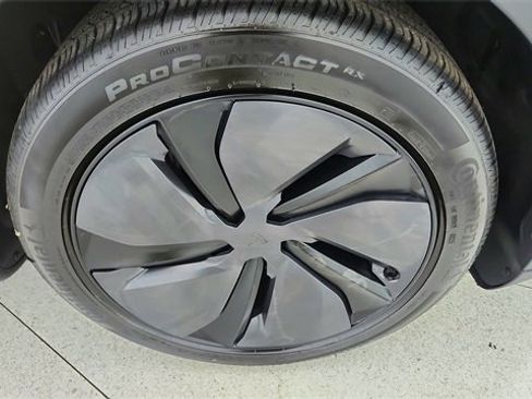 Used 2026 Tesla Model Y Long Range image 53