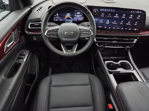 Certified 2025 Chevrolet Traverse Z71 w/ Enhanced Driving Package image 16