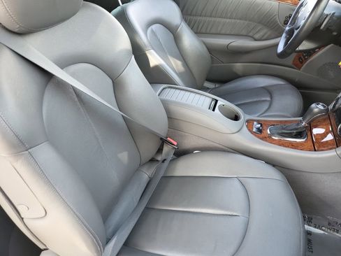 Used 2008 Mercedes-Benz CLK 350 Cabriolet image 13