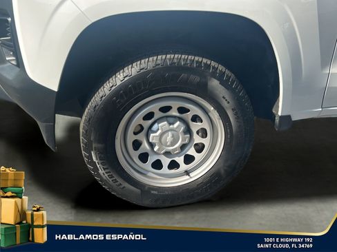 Used 2024 Chevrolet Colorado W/T w/ Advanced Trailering Package image 7