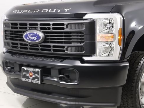 Used 2024 Ford F350 XL w/ Snow Plow/Camper Package image 46