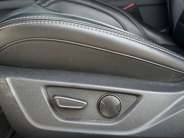 Used 2025 Ford Mustang Premium RWD image 25