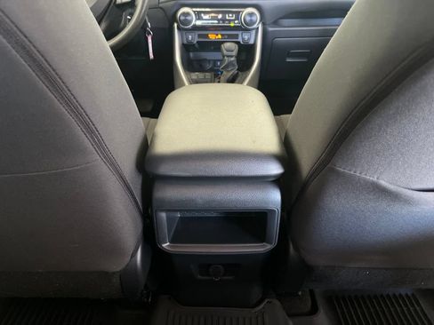 Used 2020 Toyota RAV4 LE w/ All Weather Liner Package AWD/4WD image 22