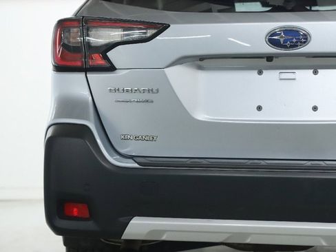 Certified 2023 Subaru Outback Limited XT image 43