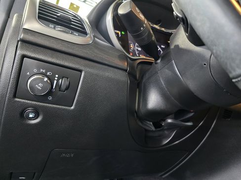 Used 2018 Jeep Grand Cherokee Altitude image 14