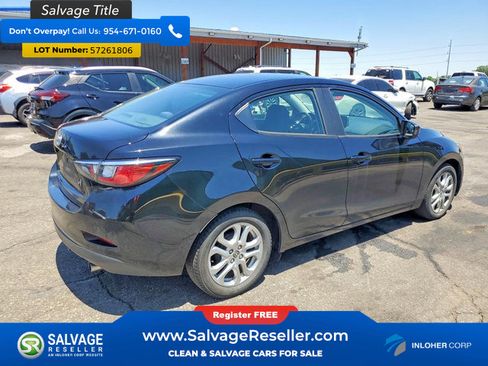 Used 2016 Scion iA FWD image 4